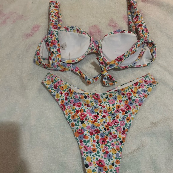 Floral Bikini Set - Picture 2 of 3